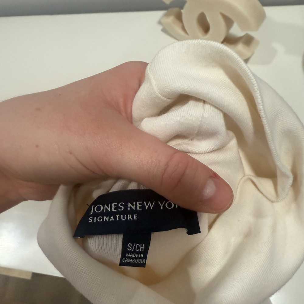 Jones New York Cream Turtleneck Sweater S - Picture 5 of 10